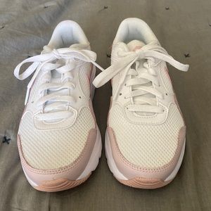 Nike Women's Air Max SC Shoes - White / Pink Salmon